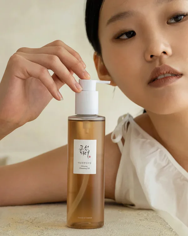 Ginseng Cleansing Oil – زيت تنظيف الجينسنغ اللطيف لإزالة المكياج وتنقية المسام - Image 5