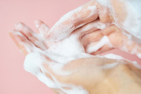 Poremizing Deep Cleansing Foam – رغوة التنظيف العميق للمسام - Image 7