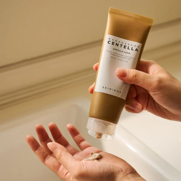 Centella Ampoule Foam | منظف سينتيلا الرغوي - غسول رغوي بتركيبة لطيفة للحماية والترطيب - Image 2